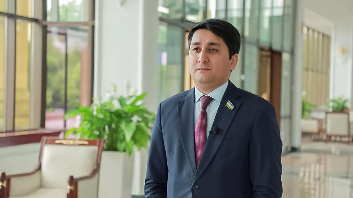 Референдумга бир йил