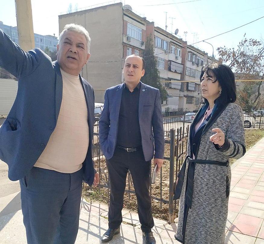 Депутатлар муаммоларни ўрганмоқда