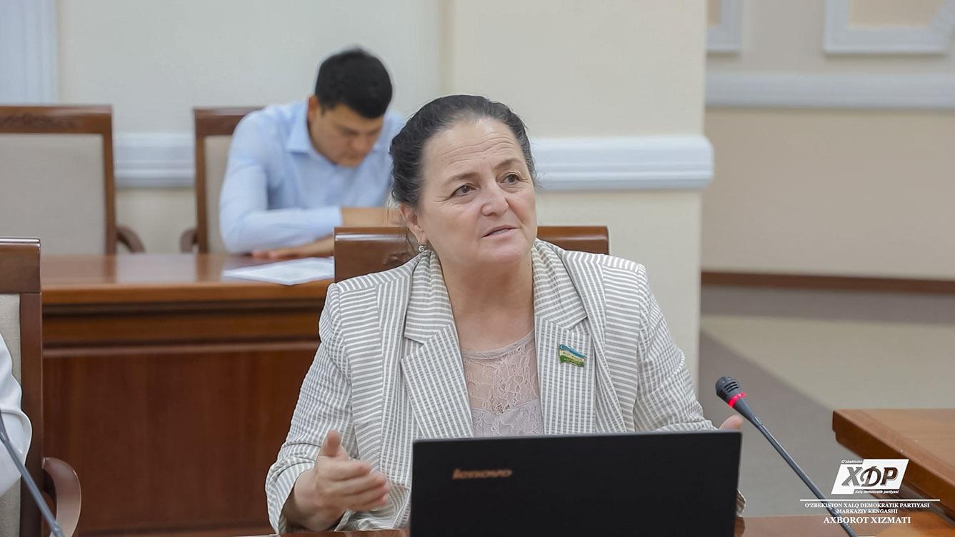Кенгаш раиси ҳам моддий, ҳам маънавий жиҳатдан ижро органига қарам бўлмаслиги зарур (видео)
