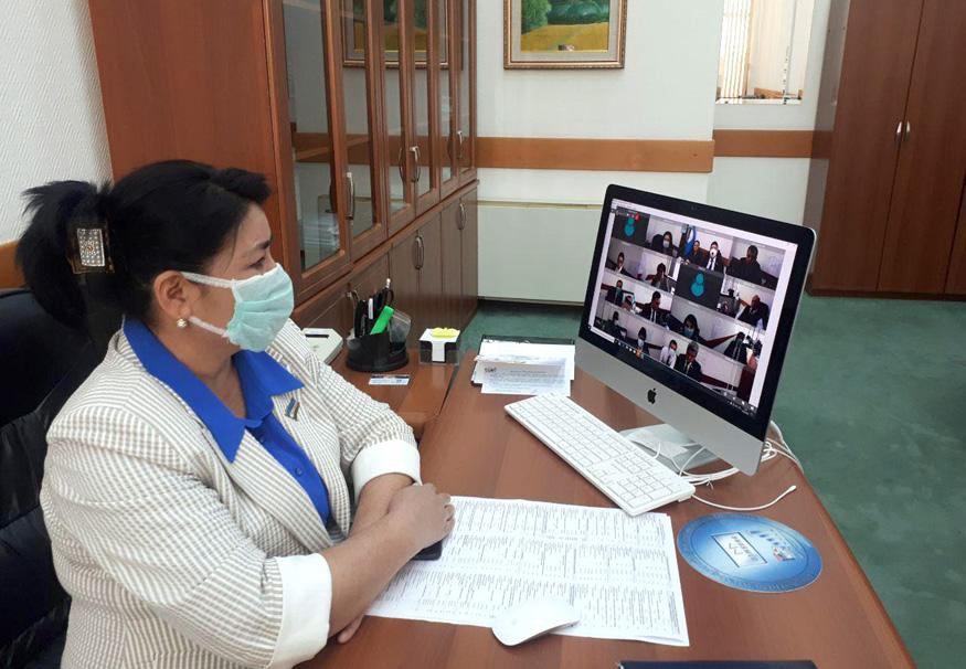 Қонун лойиҳалари онлайн видеомулоқот тарзида кўриб чиқилди