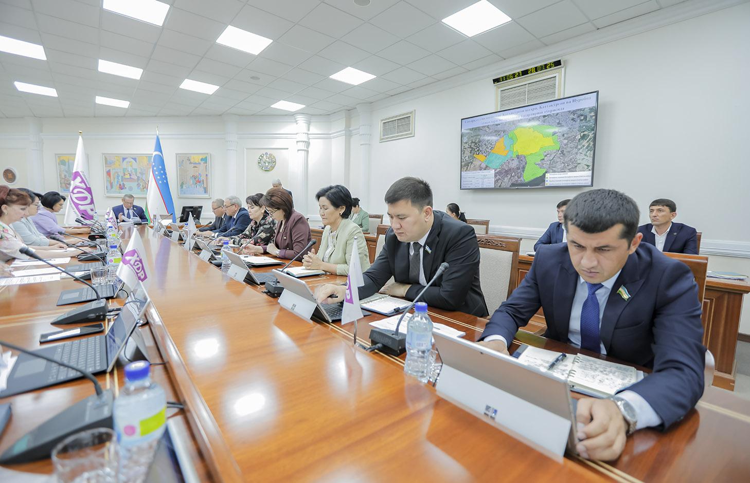 Fraksiya yig‘ilishida elektoratimiz uchun muhim qonunlar muhokama qilindi