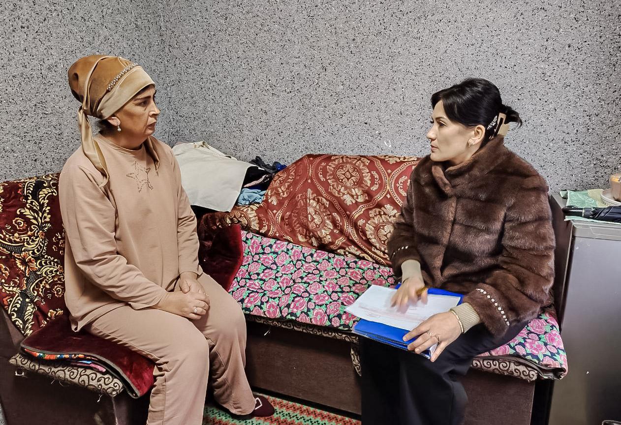 Оғир ижтимоий аҳволдаги хотин-қизларни уй-жой билан таъминлаш ҳолати ўрганилди