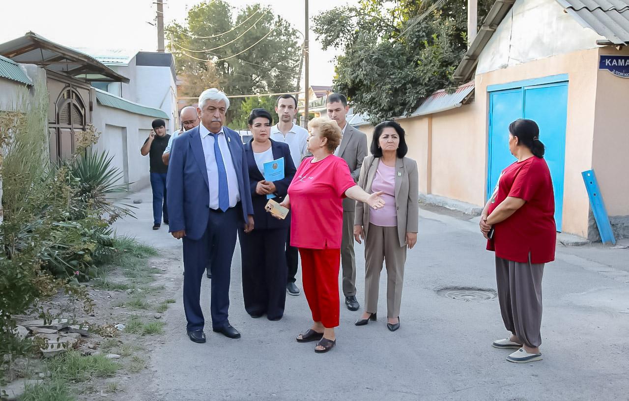 Mahallalardagi infratuzilma muammolari o‘rganildi
