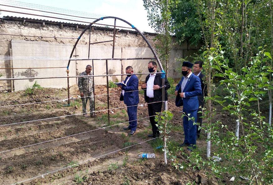 ЎзХДП ишчи гуруҳи Шароф Рашидов ва Зафаробод туманларидаги ҳолатни ўрганди