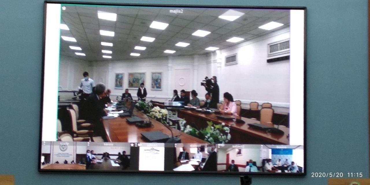 Аҳолини иш билан таъминлаш масаласи танқидий кўриб чиқилди