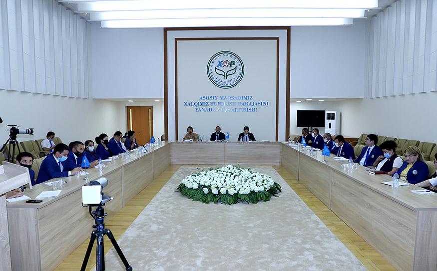 Бир-биримиздан ўрганиб ишласак, натижалар яхшиланади