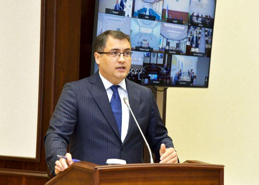 Адлия вазири: Айрим мансабдорлар ҳақини талаб қилган, танқид қилган, муаммони видеога олиб оммага эълон қилганларни хуш кўрмайди