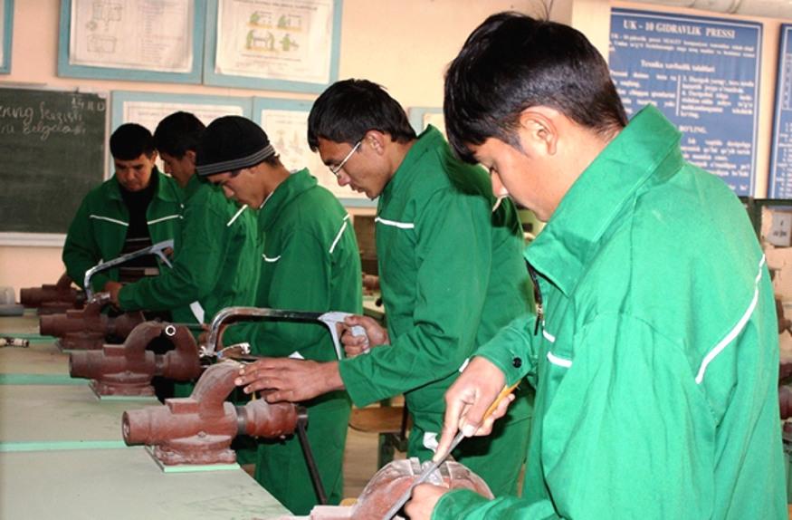 Қисқа муддатли касб-ҳунарга ўқитиш курслари камбағаллик юқори бўлган маҳаллаларда ташкил этилади