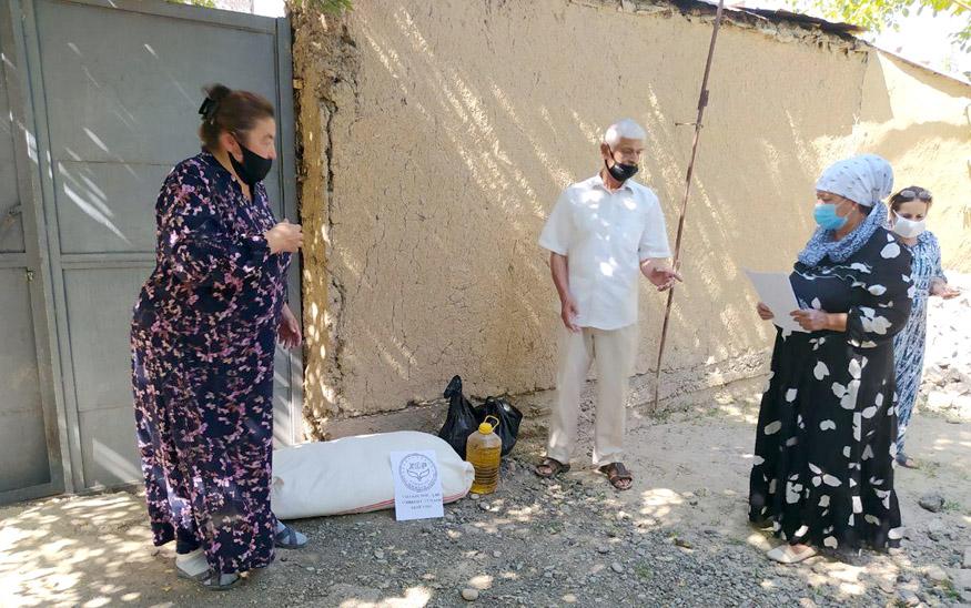 ХДП депутати 136 та эҳтиёжманд оилага ёрдам берди