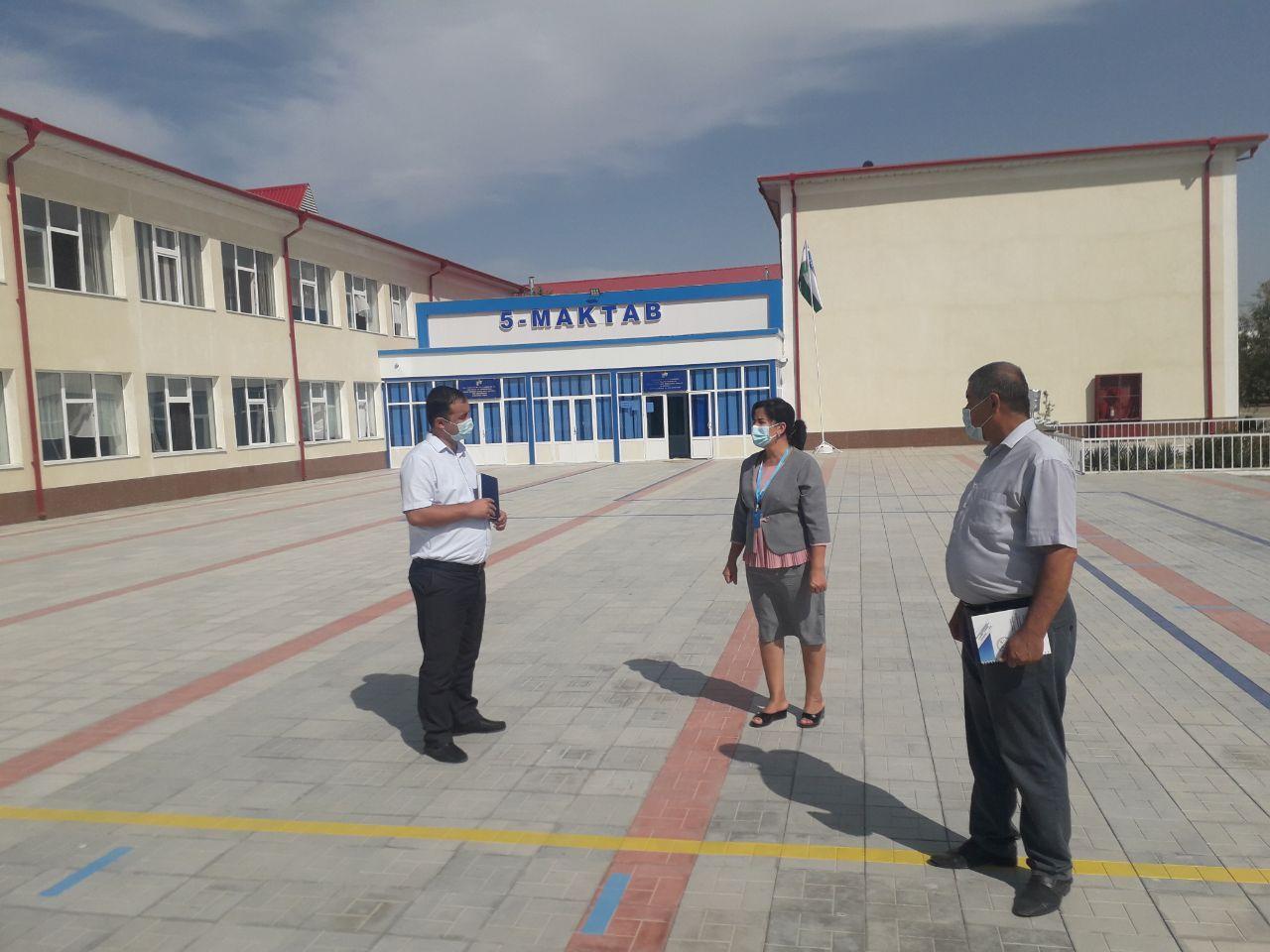 ЎзХДП депутатлари мактабларнинг ўқув йили бошланишига қай даражада тайёрлигини ўрганмоқда