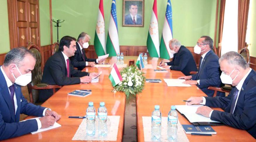 Oʻzbekiston delegatsiyasi Rustam Emomali bilan uchrashdi