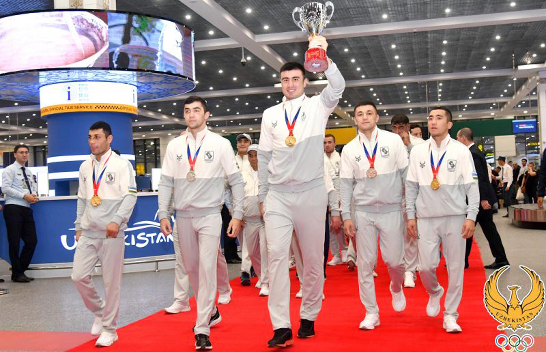 Миллат қаҳрамонлари Ватанимизнинг юксак мукофотлари билан тақдирланди