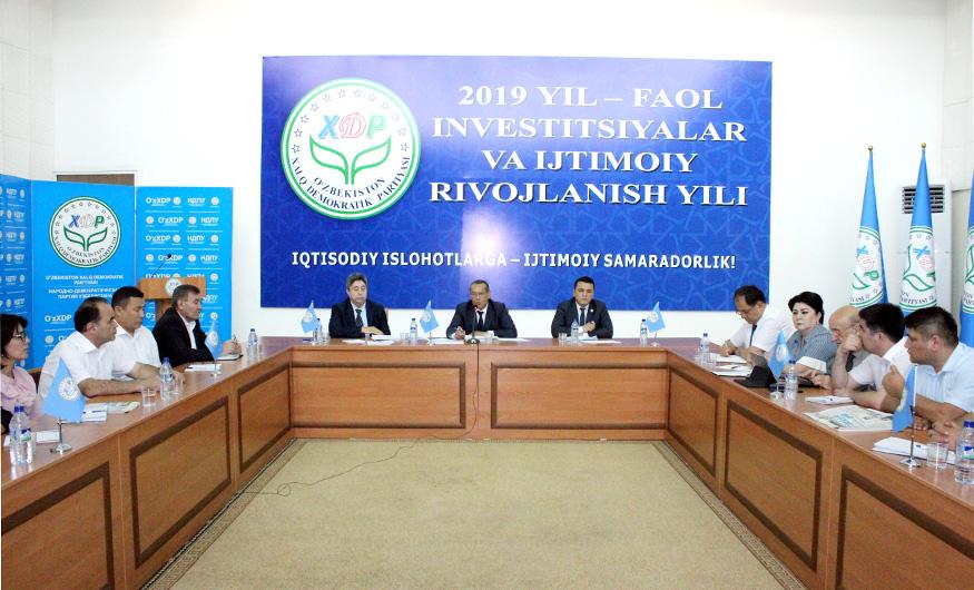 Видеомулоқотдан репортаж: Фикрлар хилма-хиллиги, танқидга муносабат ва холис хулоса...