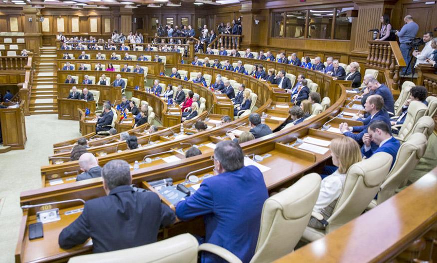 Молдова катта сиёсий кураш олдида