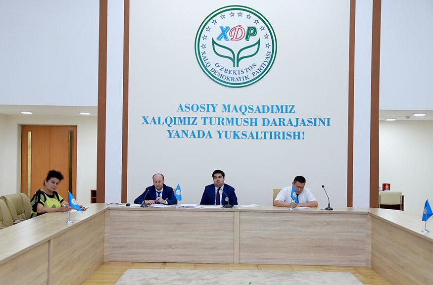 Партия ходимлари учун ўқув машғулотлари бошланди