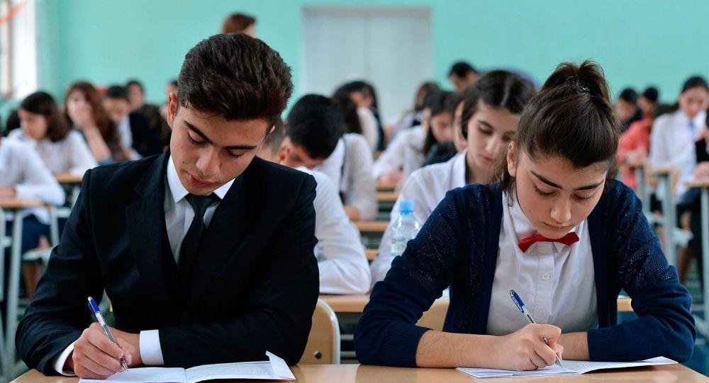 Аёл ва эркак илм олишда тенг ҳуқуқли