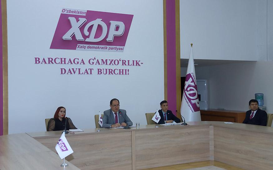 Сурхондарёлик депутатлар учун семинар