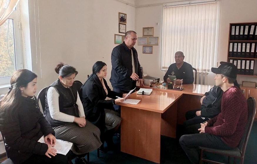 Фуқаролар мурожаати ўрганилди