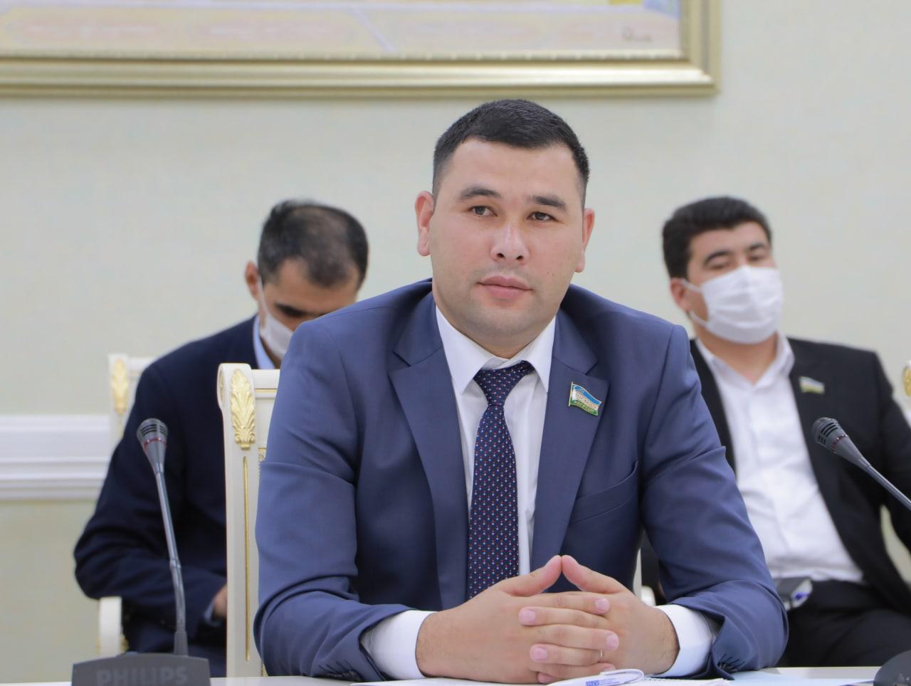 Этни тирноқдан ажратиб бўлмайди