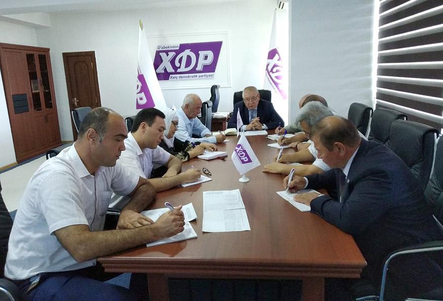 Партия ташкилотлари фаолияти танқидий таҳлил қилинди