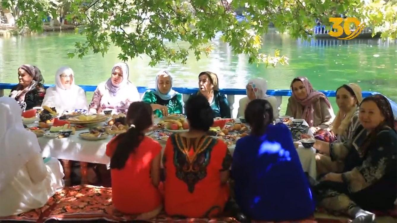G‘allaorolda "Yangi O‘zbekistonda el aziz, inson aziz" g‘oyasi asosida ma’rifiy tadbir o‘tkazildi (video)