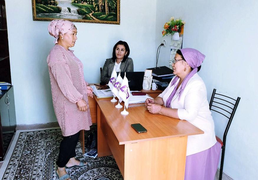 Депутат аҳоли муаммоларини ҳал этишда кўмаклашмоқда