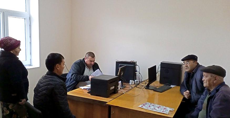 Тахиатош туманида «Аёлларга кўмак» лойиҳаси ўтказилди