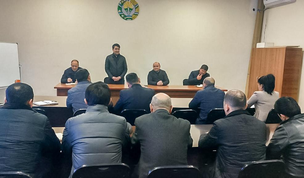 OKRUGDAGI FAOLIYAT: huquqiy hujjatlar targ‘iboti, muammolarni o‘rganish, qonunlar uchun takliflar