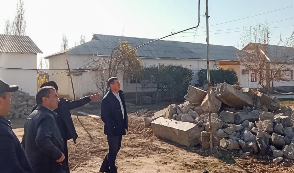 Deputat fuqarolarning murojaatlarini eshitdi