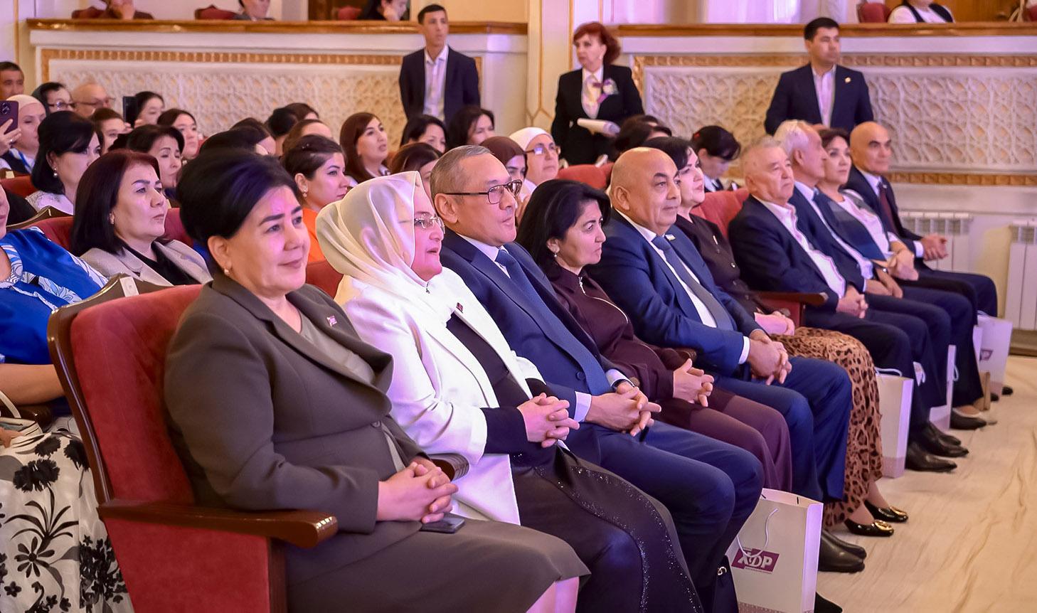 Ustozlarga yuksak ehtirom