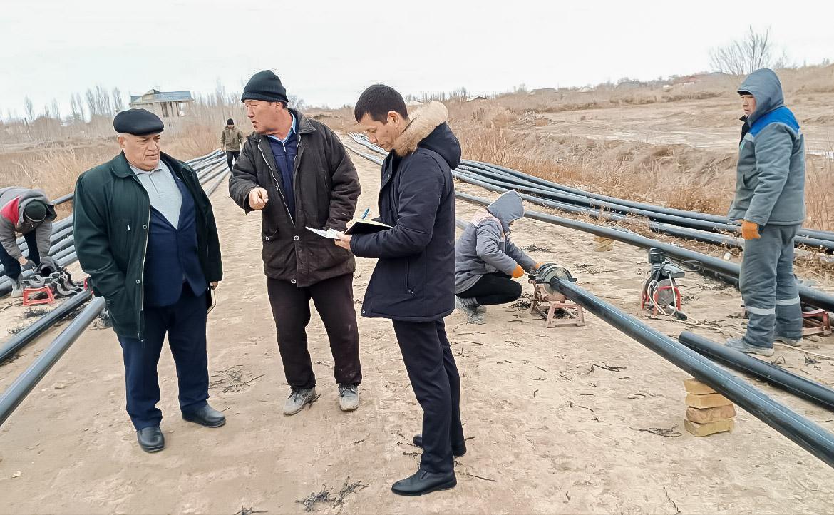 Deputat yordami bilan 130 dan ortiq xonadon toza ichimlik suvi bilan ta’minlanmoqda