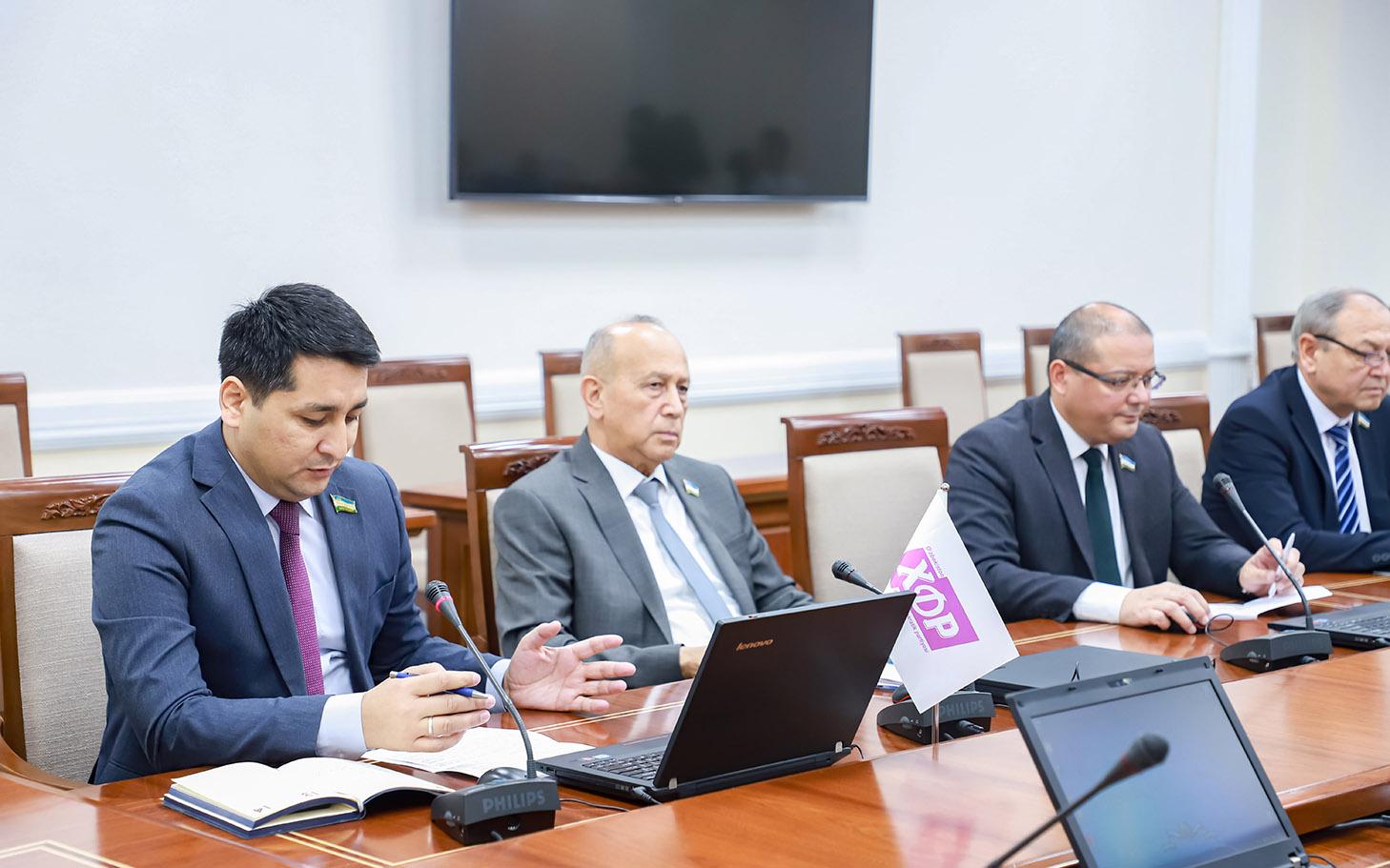 Халқ демократик партияси ўзини парламентдаги мухолифат фракцияси деб эълон қилди