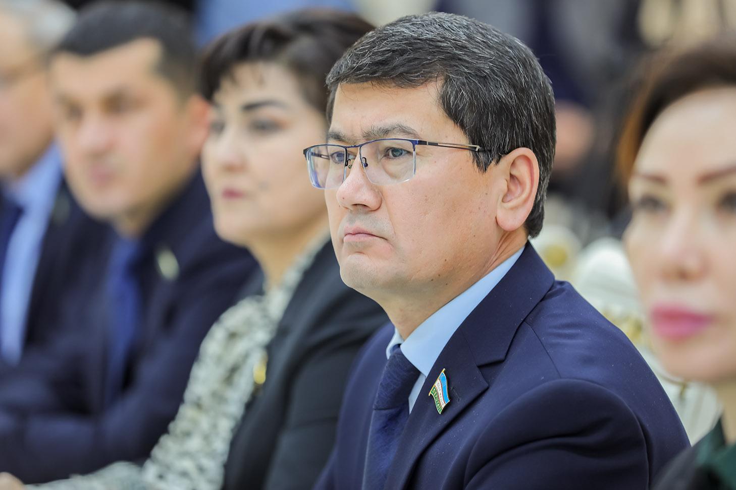 Siyosiy pozitsiyada qat’iylik va hisobdorlik