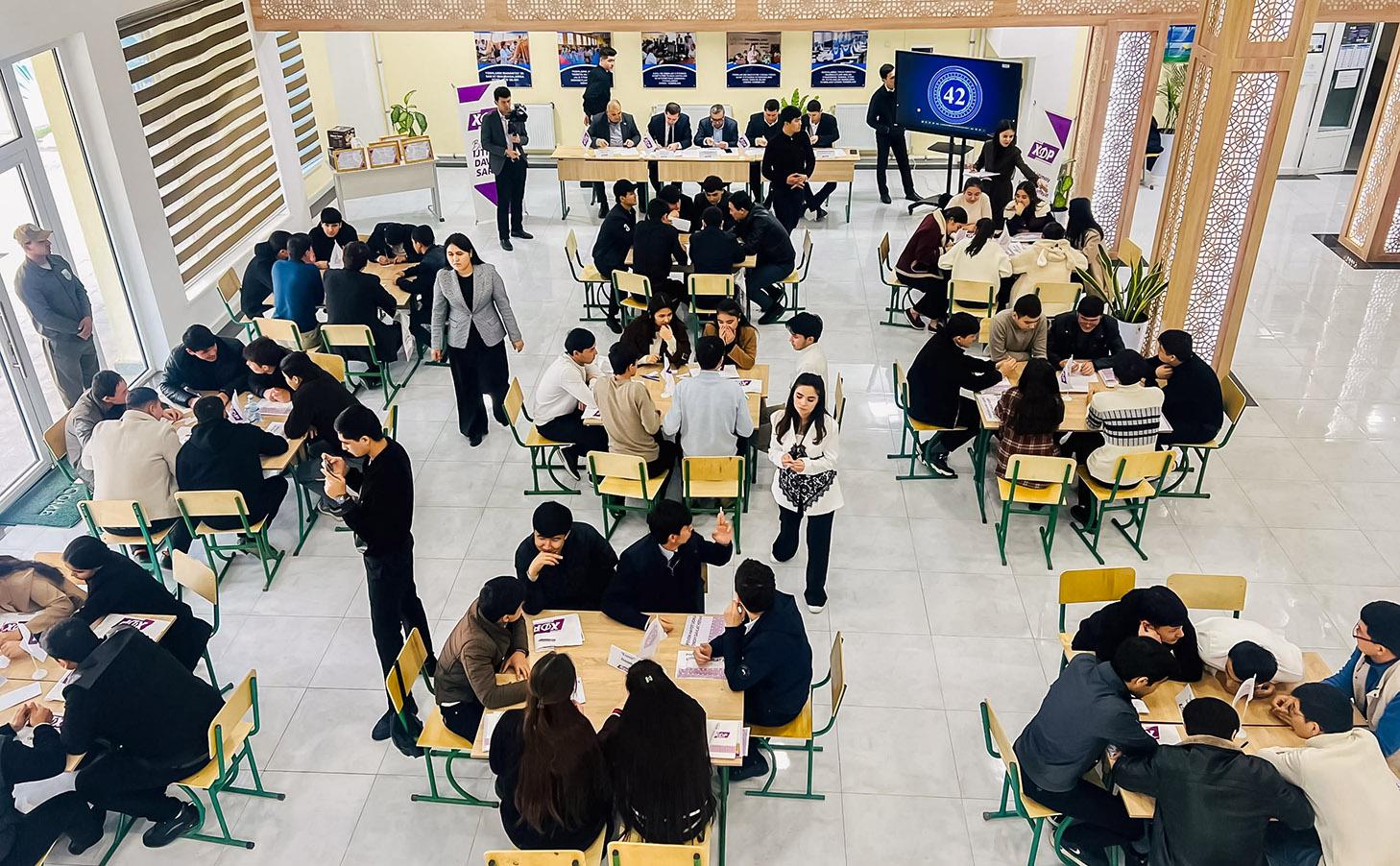 Ёшларнинг сиёсий билимини оширишга қаратилган “Заковат” турнири бўлиб ўтди