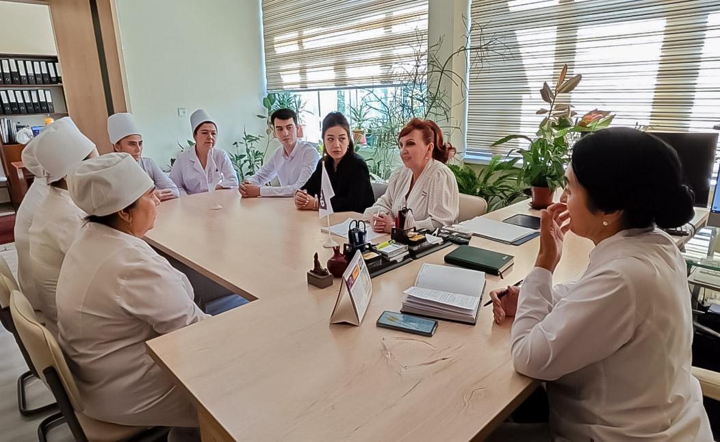 Оилавий поликлиника фаолияти ўрганилди