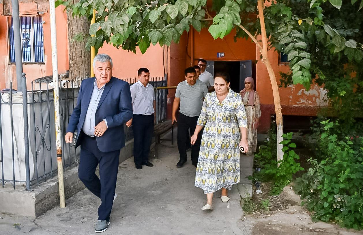 Termiz mahallalaridagi muammolar deputatlik nazorati doirasida o‘rganildi