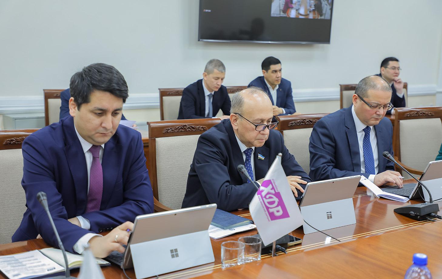 Qonunlarda fuqarolarning huquq va manfaatlari himoyasi ham, sanksiyalar ham aniq belgilanishi lozim