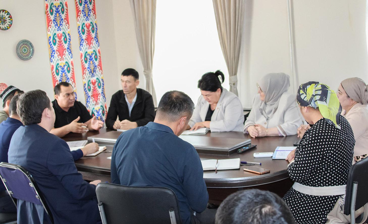 Sirdaryo viloyatida aholi bandligini ta’minlash va kambag‘allikni qisqartirish borasida amalga oshirilayotgan ishlar o‘rganildi