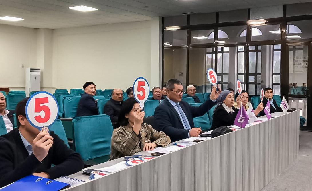 Жиззахда вилоятнинг энг фаол депутати аниқланди