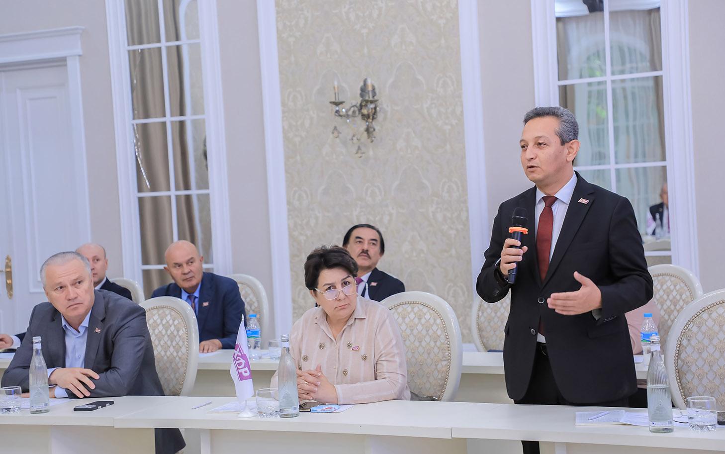 Respublika seminarida aholi murojaatlarini hal etishning samarali mexanizmlari muhokama qilindi