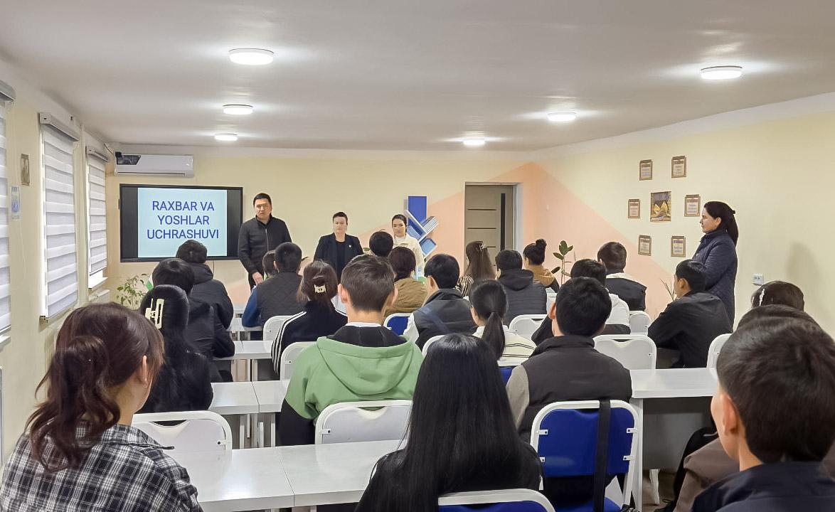 Deputat yoshlar bilan ochiq muloqot o‘tkazdi