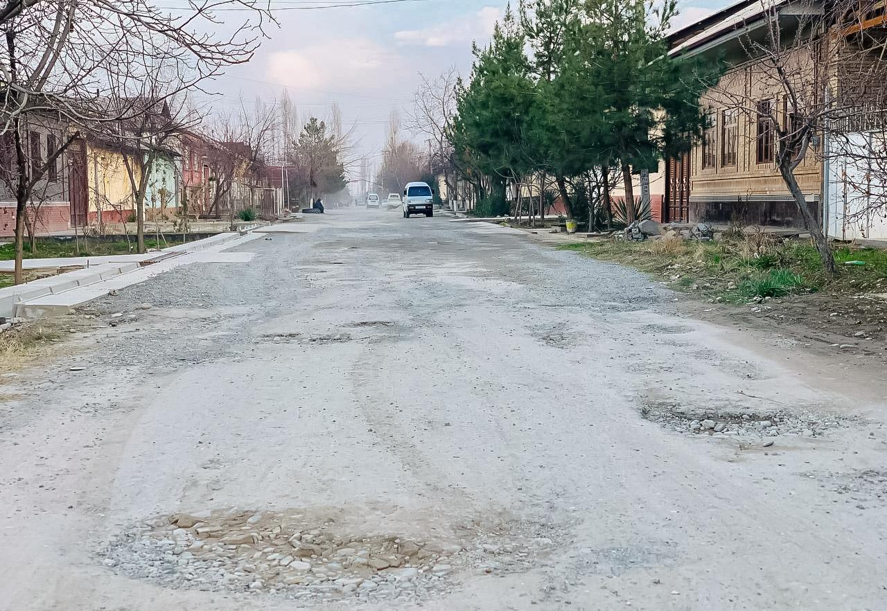 Deputat fuqarolarning murojaatini hal qilishga kirishdi 