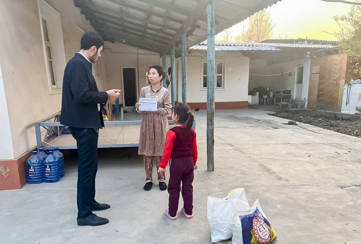 Yangiyo‘lda ehtiyojmand oilalar qo‘llab-quvvatlandi