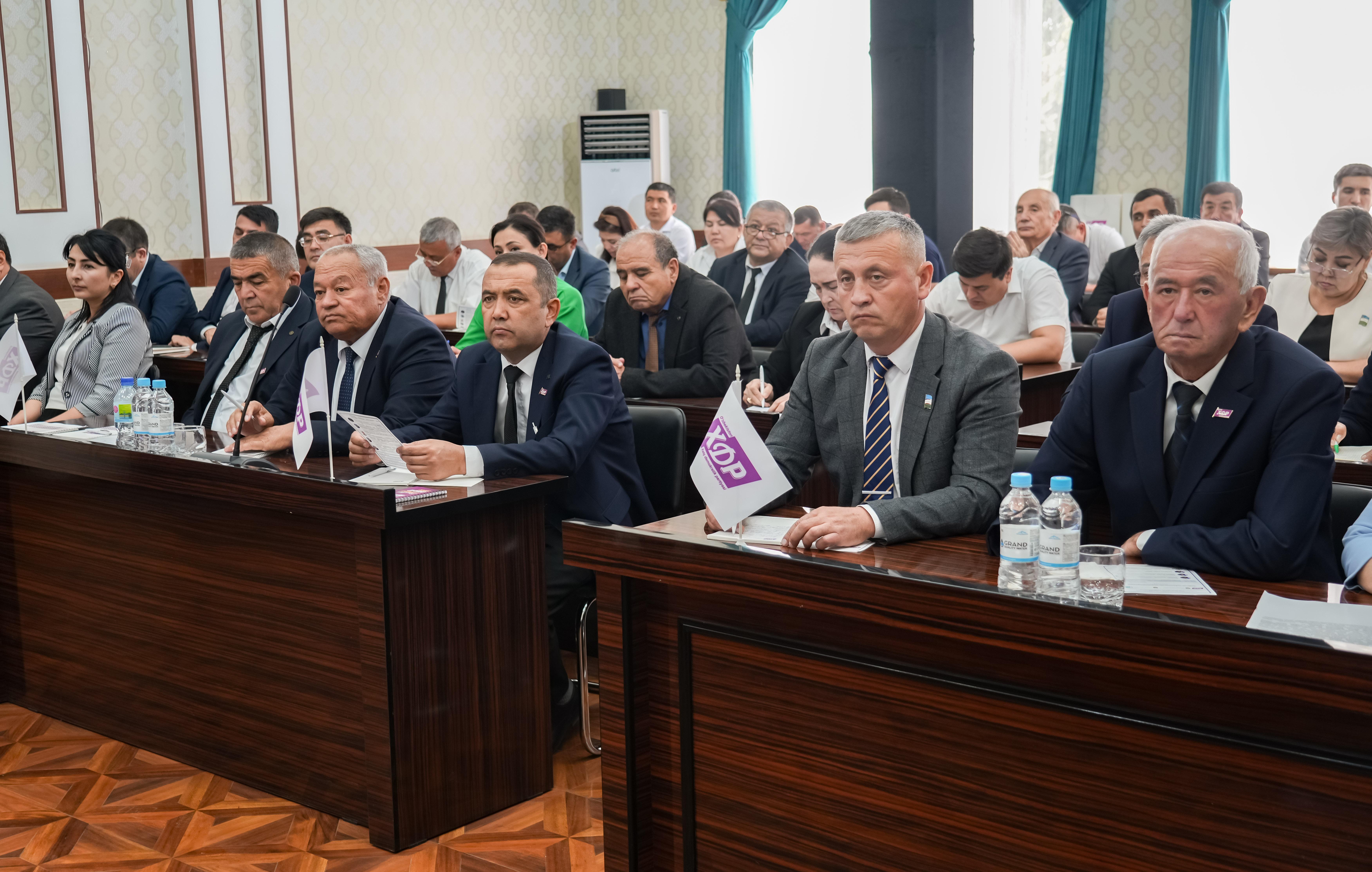 Respublika ilmiy-amaliy konferensiyasi tahlil va takliflarga boy bo‘ldi