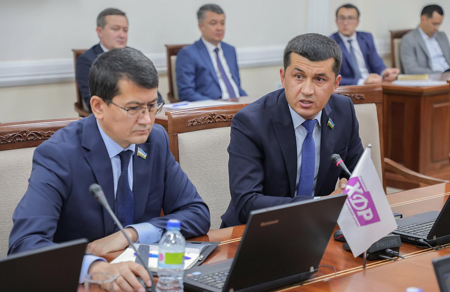 Қонун лойиҳалари орқали халқ манфаатларини ҳимоя қилиш илгари сурилмоқда