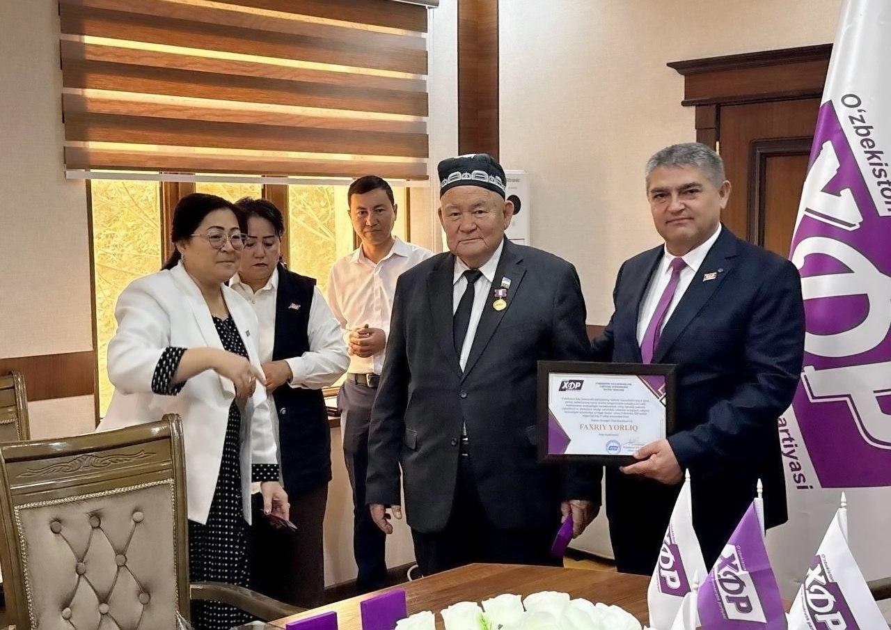 Ўзбекистон ХДП Сурхондарё вилоят кенгашида партиянинг 34 йиллиги муносабати билан тадбир ўтказилди