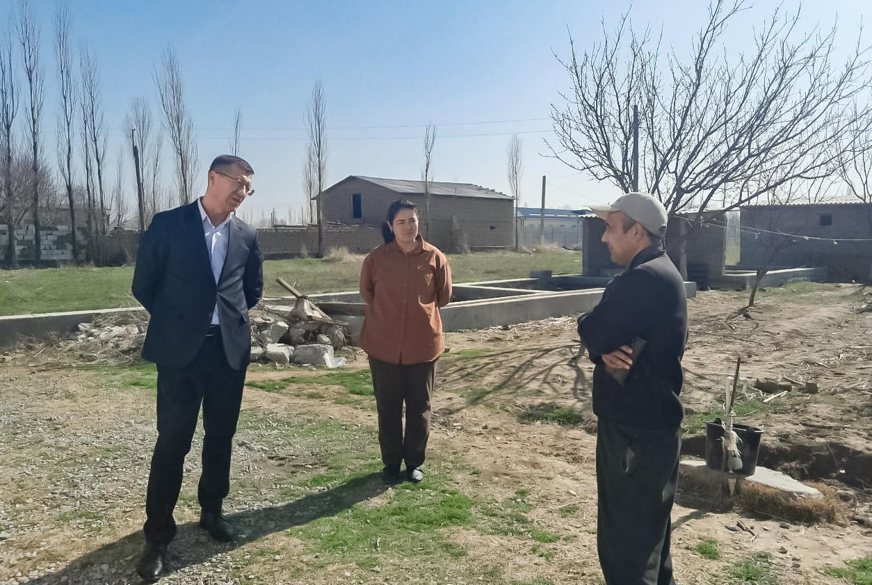 Deputat uyma-uy yurib uchrashuvlar o‘tkazdi