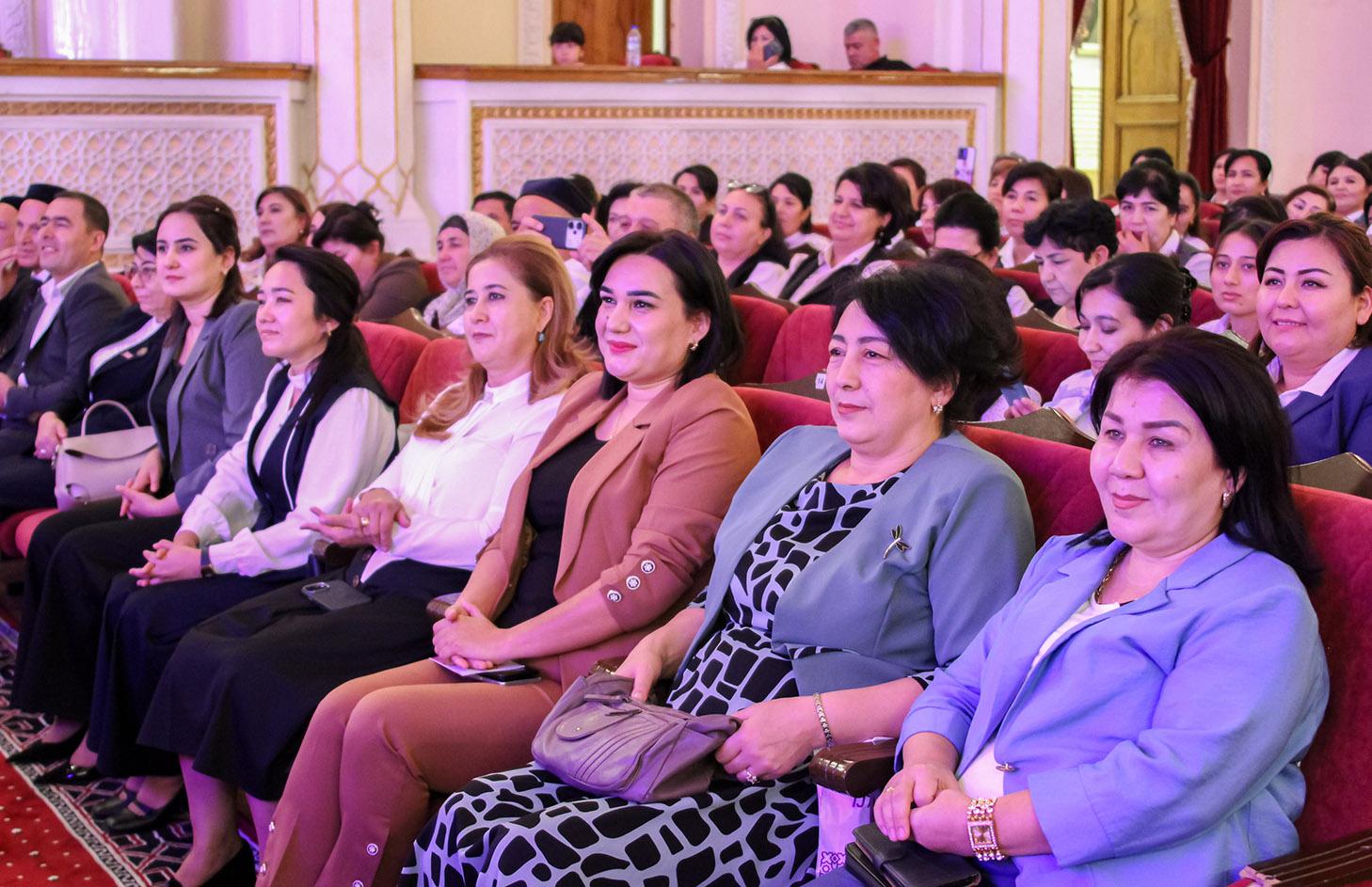 O‘qituvchi va murabbiylarga ehtirom