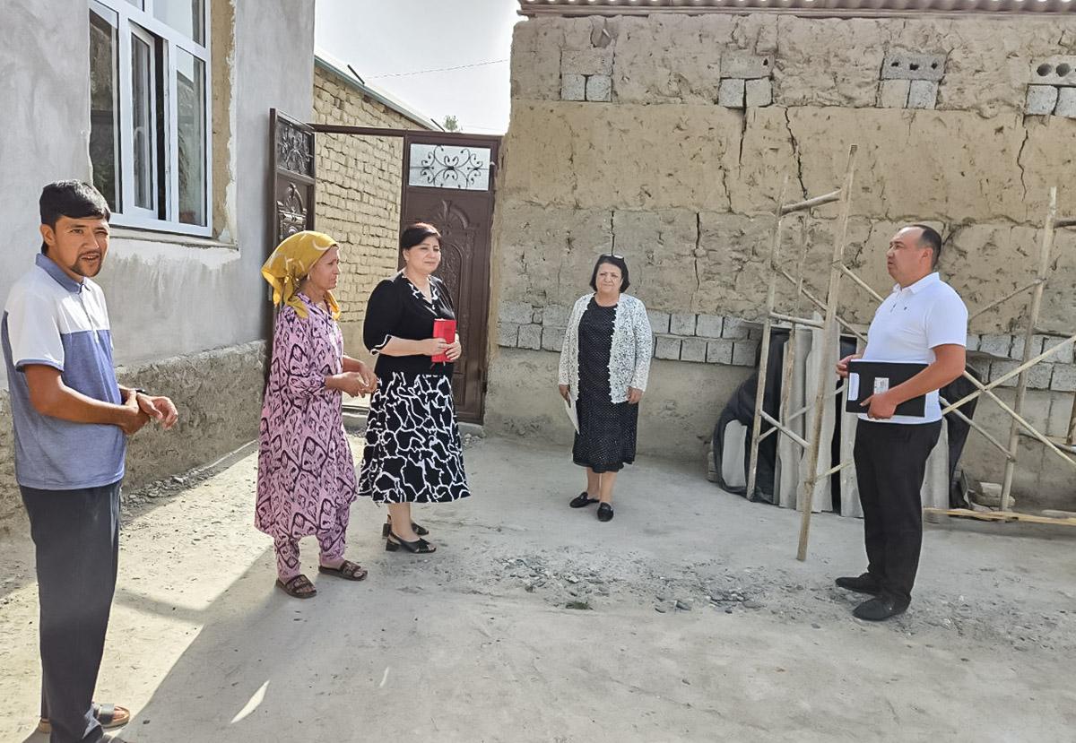 Deputat “Kambag‘allikdan farovonlik sari” dasturi ijrosini o‘rgandi