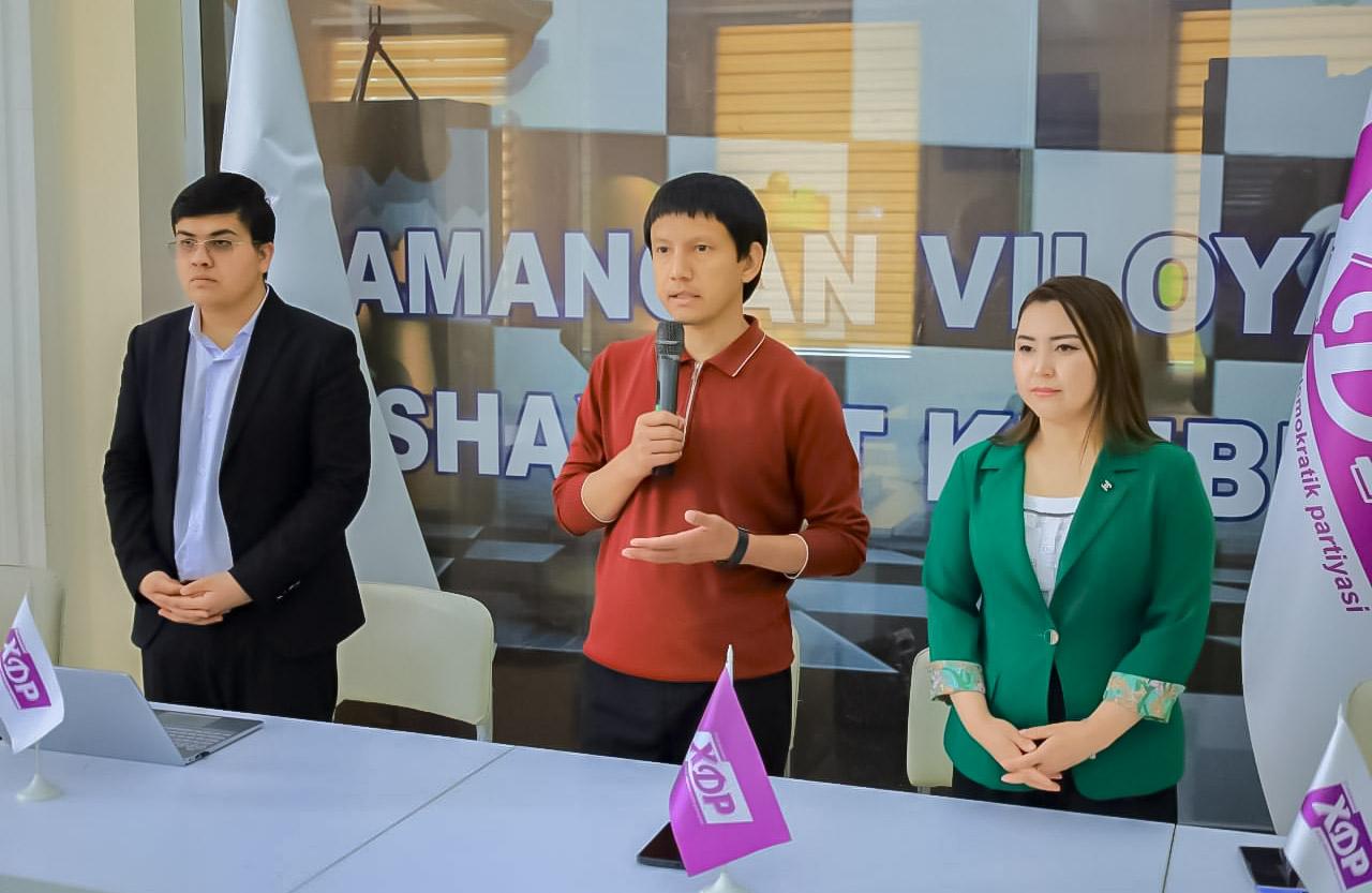 Ёшлар иштирокида сиёсий интеллектуал турнир ўтказилди